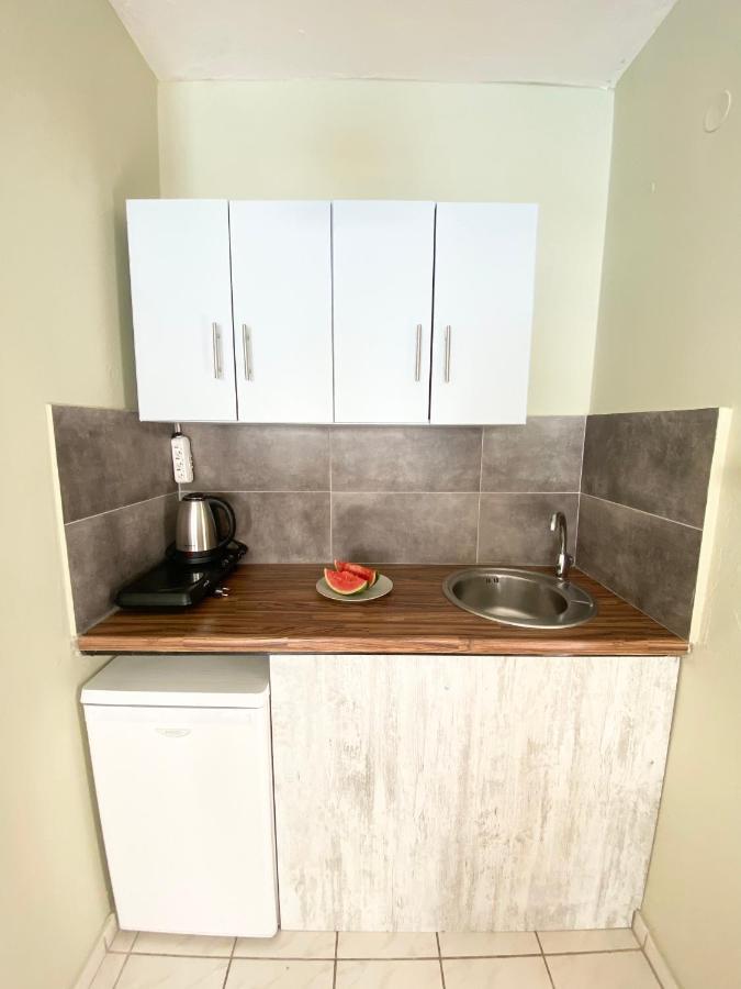 Egli Apartment สตาโลส ภายนอก รูปภาพ