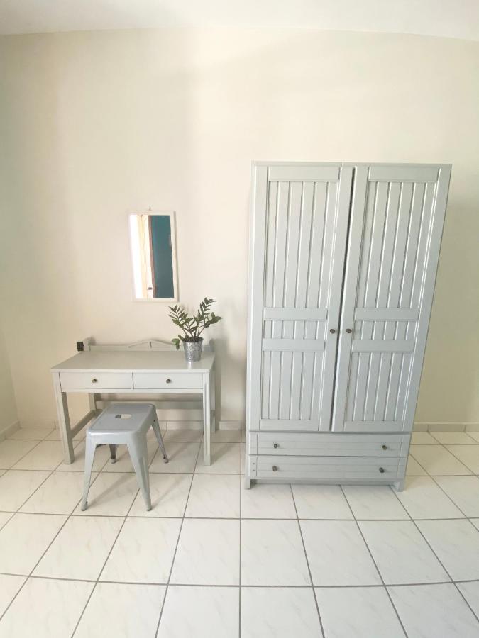Egli Apartment สตาโลส ภายนอก รูปภาพ